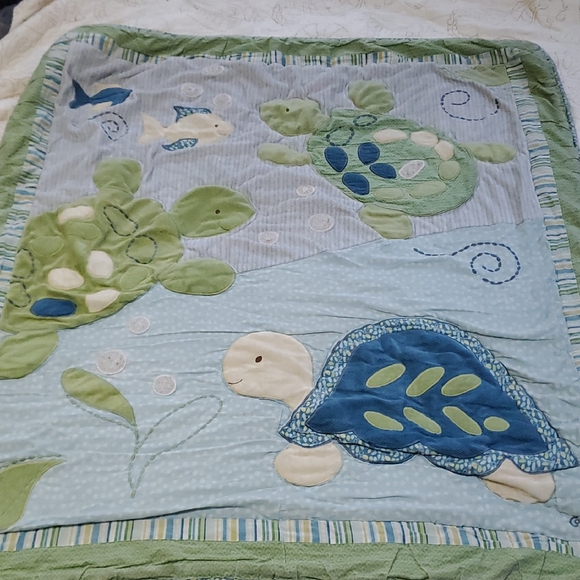 CocaLo Green and Blue Turtle & Fish Baby Quilt/Blanket 37x40" - Picture 1 of 8